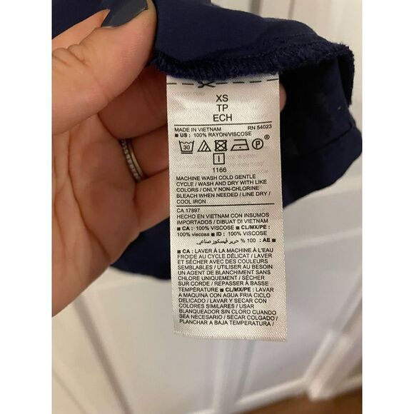 🚨 SALE ‼️ Old navy fit and flair navy dress size xs - Picture 5 of 8